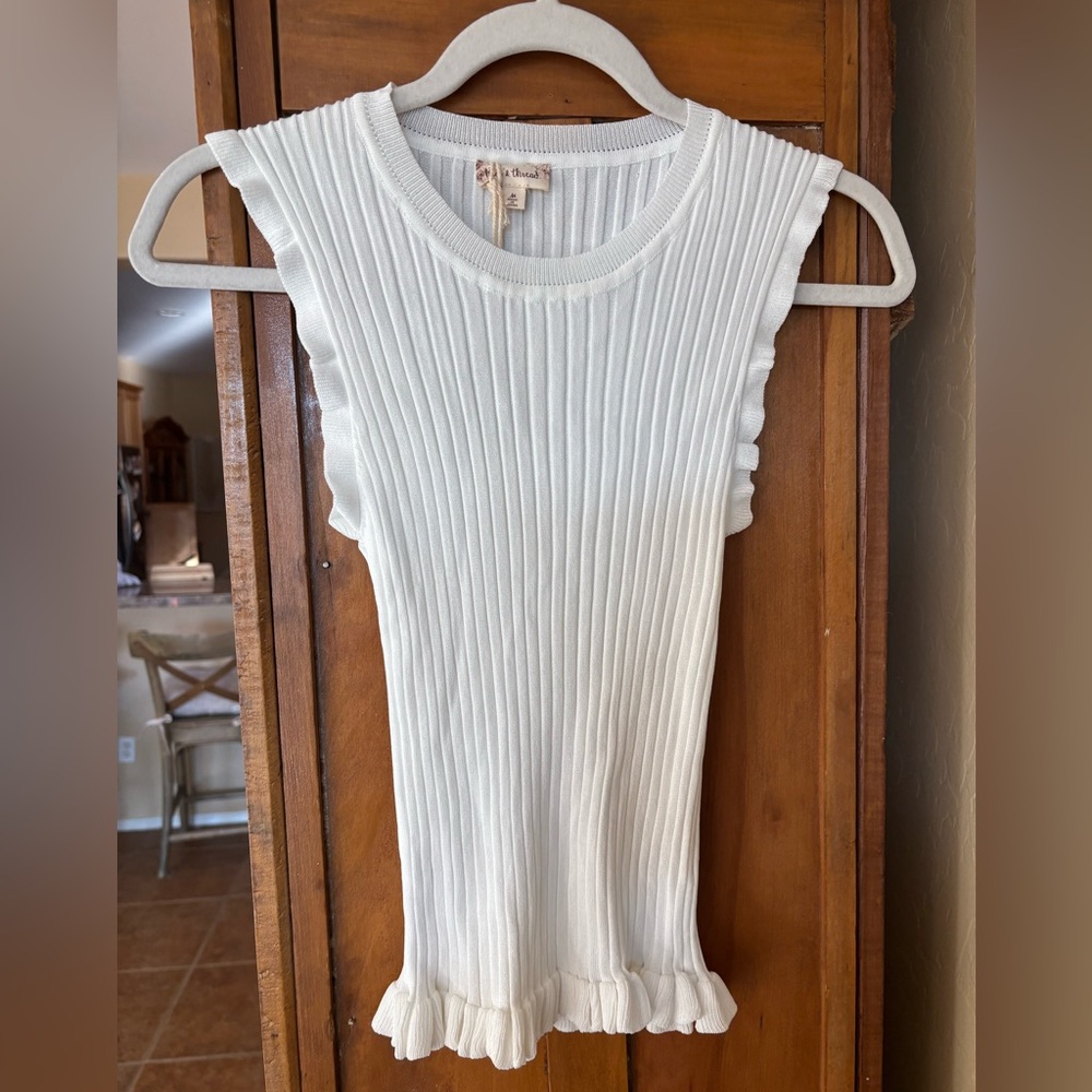 NWT Hem & Thread White Ribbed Ruffle Trim Tank Top • Size Medium